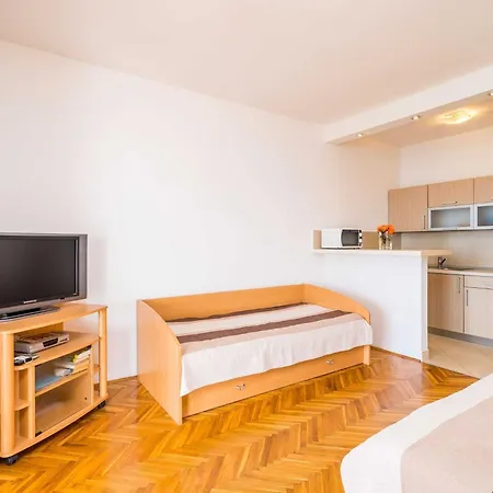 Marnic Blue Chill- Comfort ムリニ